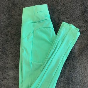 NEVER WORN XS Gymshark Move Leggings - Mint Green